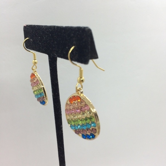3/$30 RAINBOW MULTI COLOR RHINESONE GOLD TONE PRIDE EARRINGS - Picture 6 of 11
